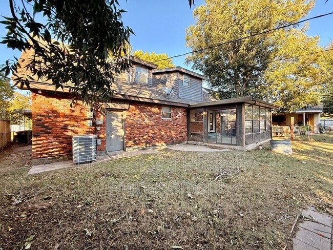 Photo - 1132 SW 61st St House