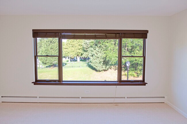 Foto del edificio - 338 N Smith St