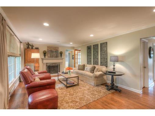 Building Photo - 9641 High Dr