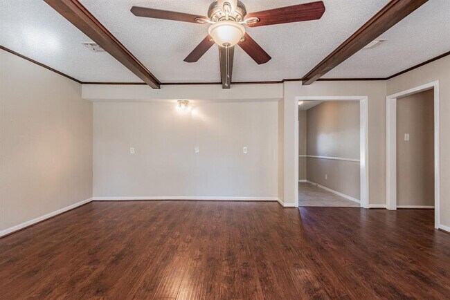 Building Photo - 11623 Barwood Bend Dr