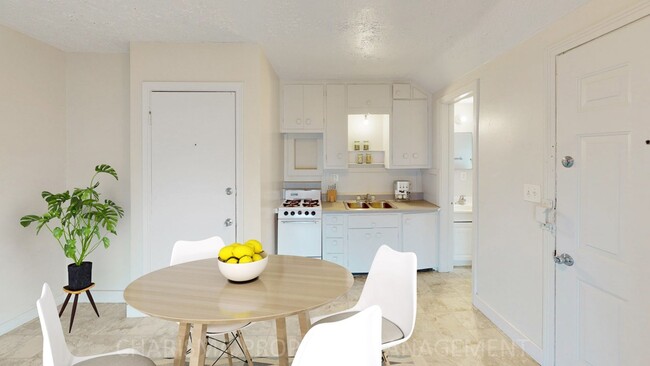 Building Photo - COZY STUDIO LOCATED DOWNTOWN SIOUX FALLS!