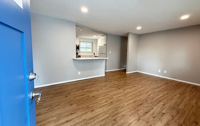 Photo - Charming 3BR Duplex in Aurora Townhome