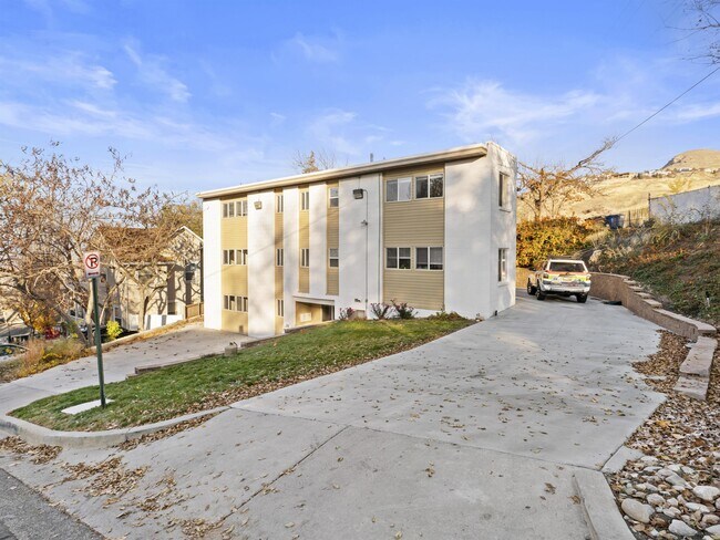 Foto del edificio - 26 W Girard Ave
