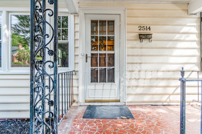 Foto del edificio - 2514 Irisdale Ave