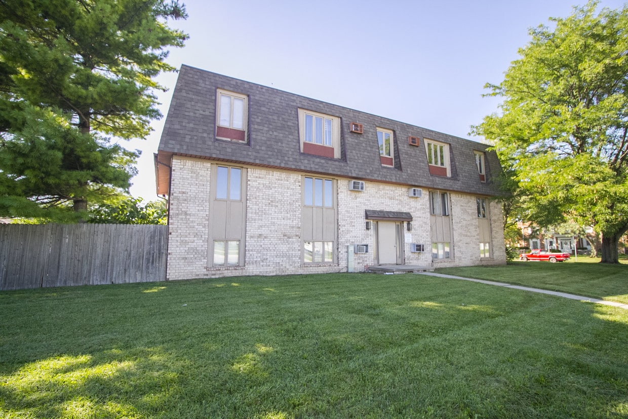 Foto principal - 5359 Cresthaven Ln