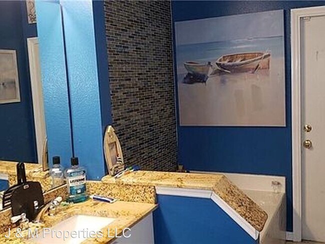 Foto del edificio - 3 br, 2 bath House - 2469 Academy Ave