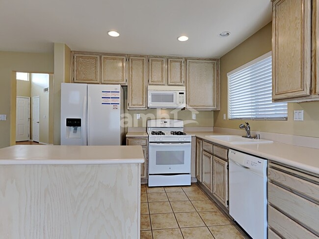 Building Photo - 9034 Dulcimer Ln