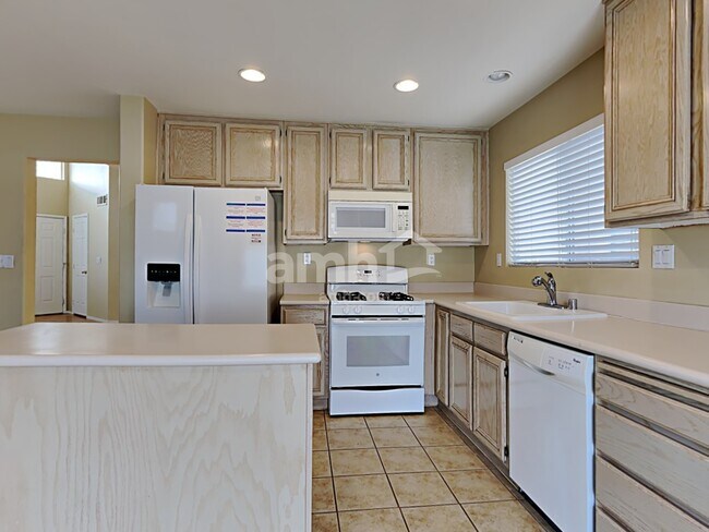 Foto del edificio - 9034 Dulcimer Ln