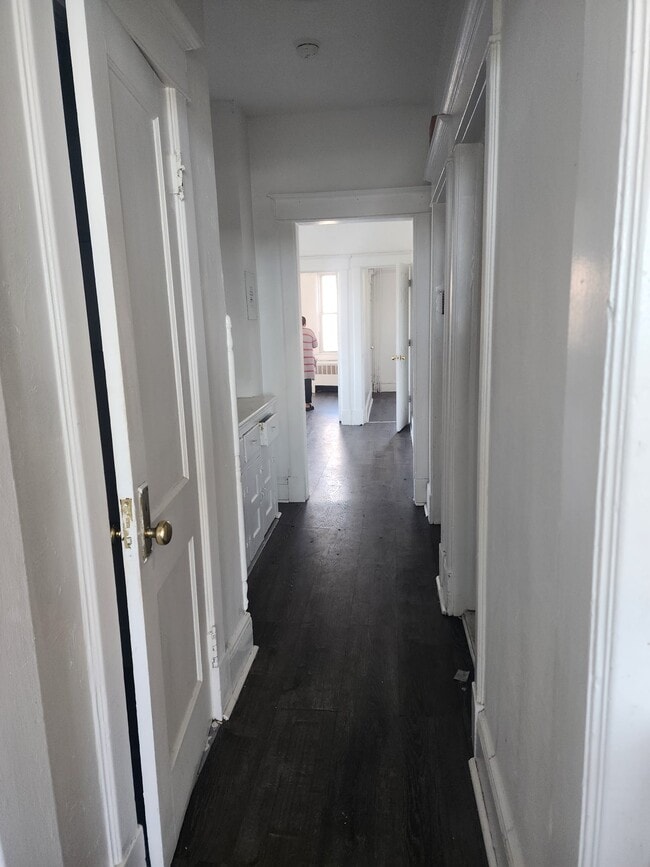 Building Photo - 152 Ridge Ave