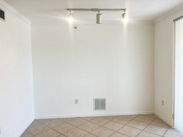 Building Photo - 6482 Emerald Dunes Dr