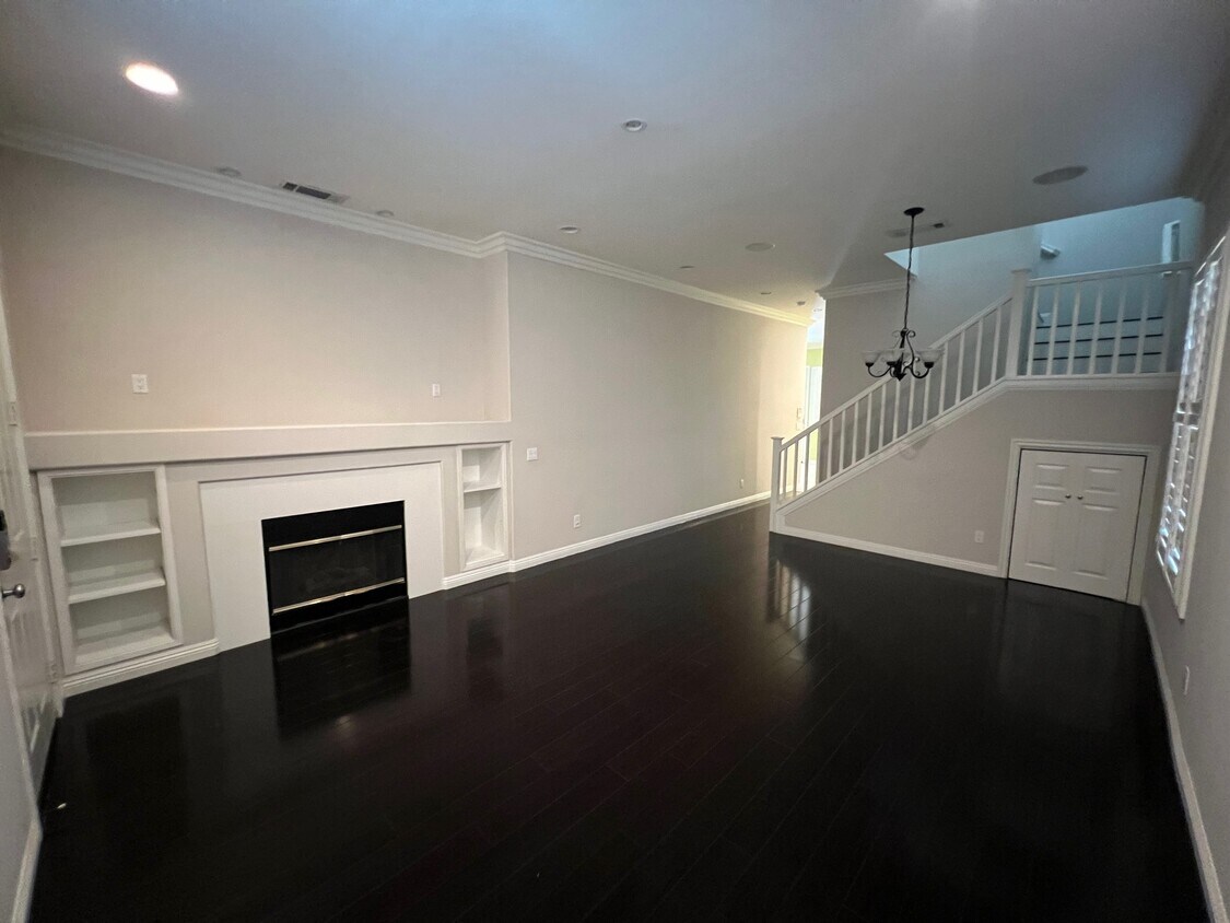 2216 Pacific Park Way, West Covina, CA 91791 Townhome Rentals in West Covina CA