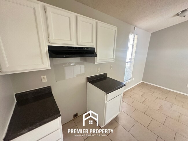 Foto del edificio - 4354 Clarke Rd