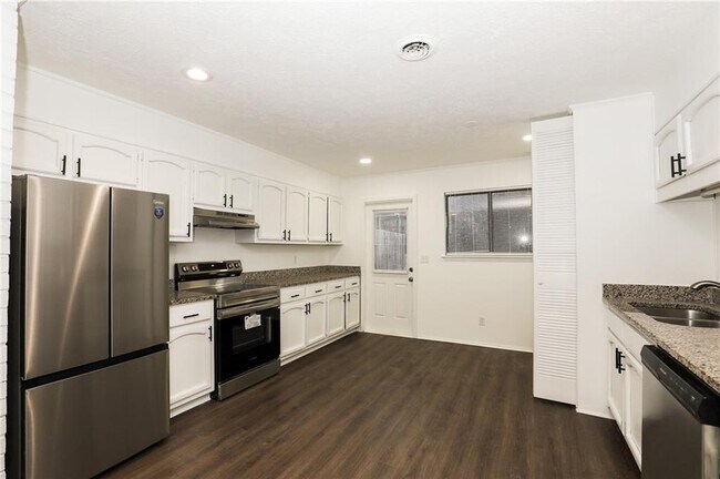 Foto del edificio - 2323 Ward St SE