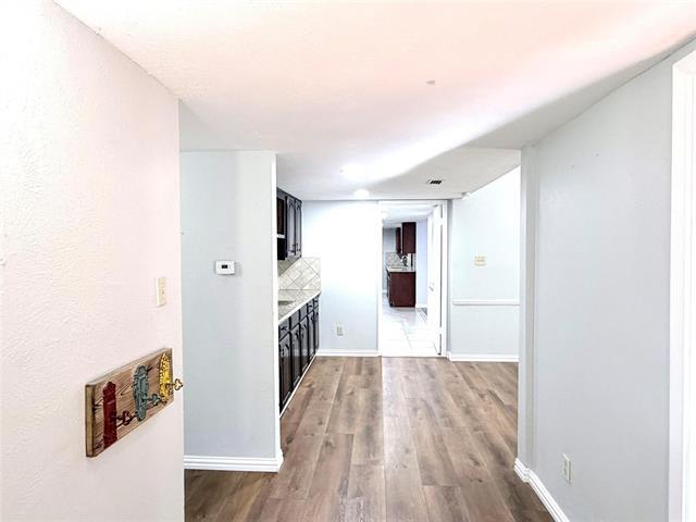 Foto del edificio - 220 Park Meadow Way