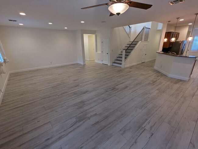 Foto del edificio - 8213 Fowler Falls Ct