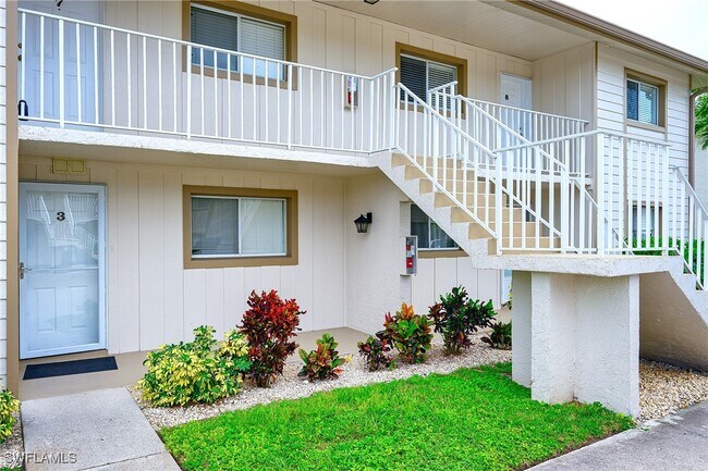 Foto del edificio - 2370 Naples Trace Cir