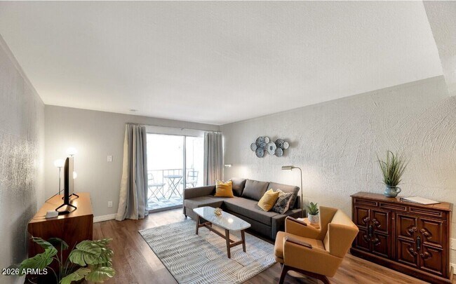 Foto del edificio - 3313 N 68th St