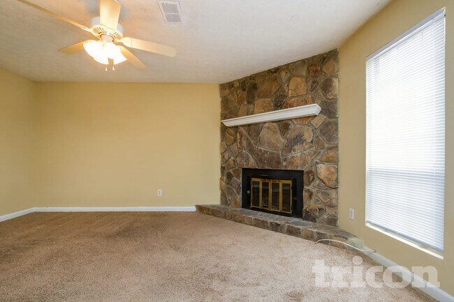 Building Photo - 724 Jacksons Mill Way NW