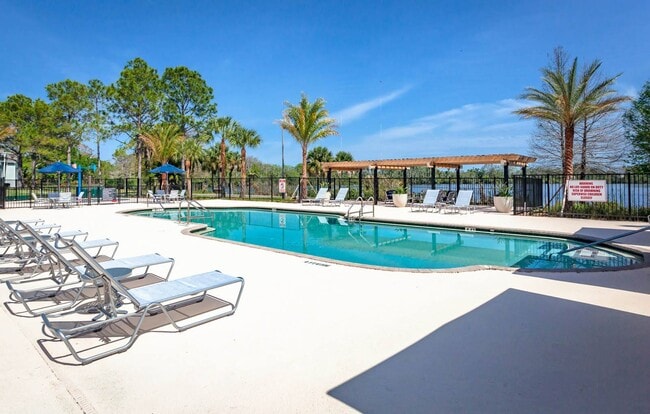 Foto del edificio - Lake Weston Point Apartments