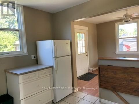 Photo du bâtiment - 1254 Lakeshore Rd
