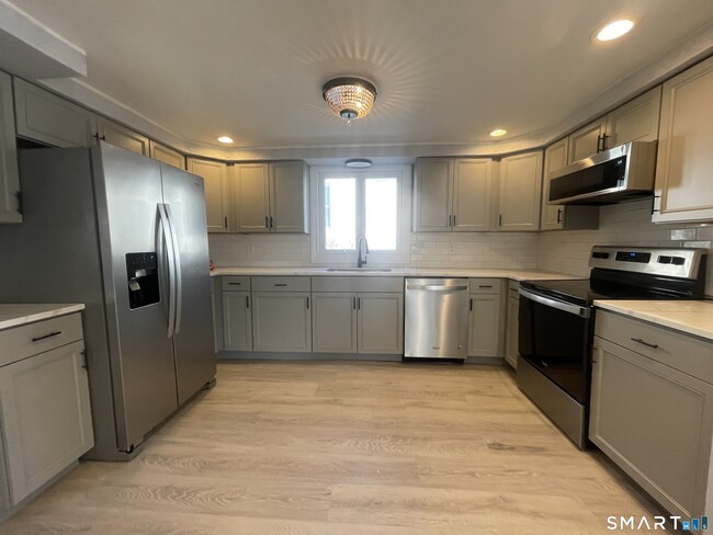 Photo - 87 Melrose Ave House