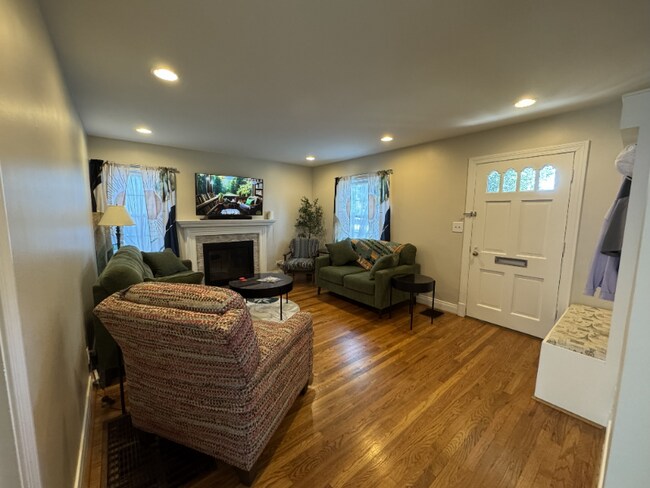 Foto del edificio - 3911 Alton Rd