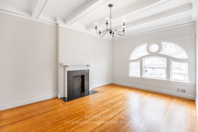 Building Photo - 184 7th St