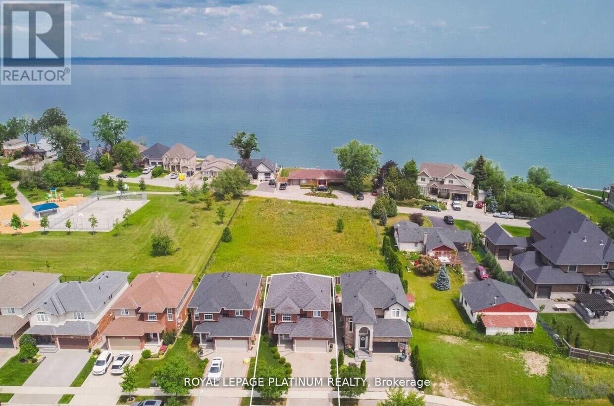 Primary Photo - 109 Whitefish Crescent
