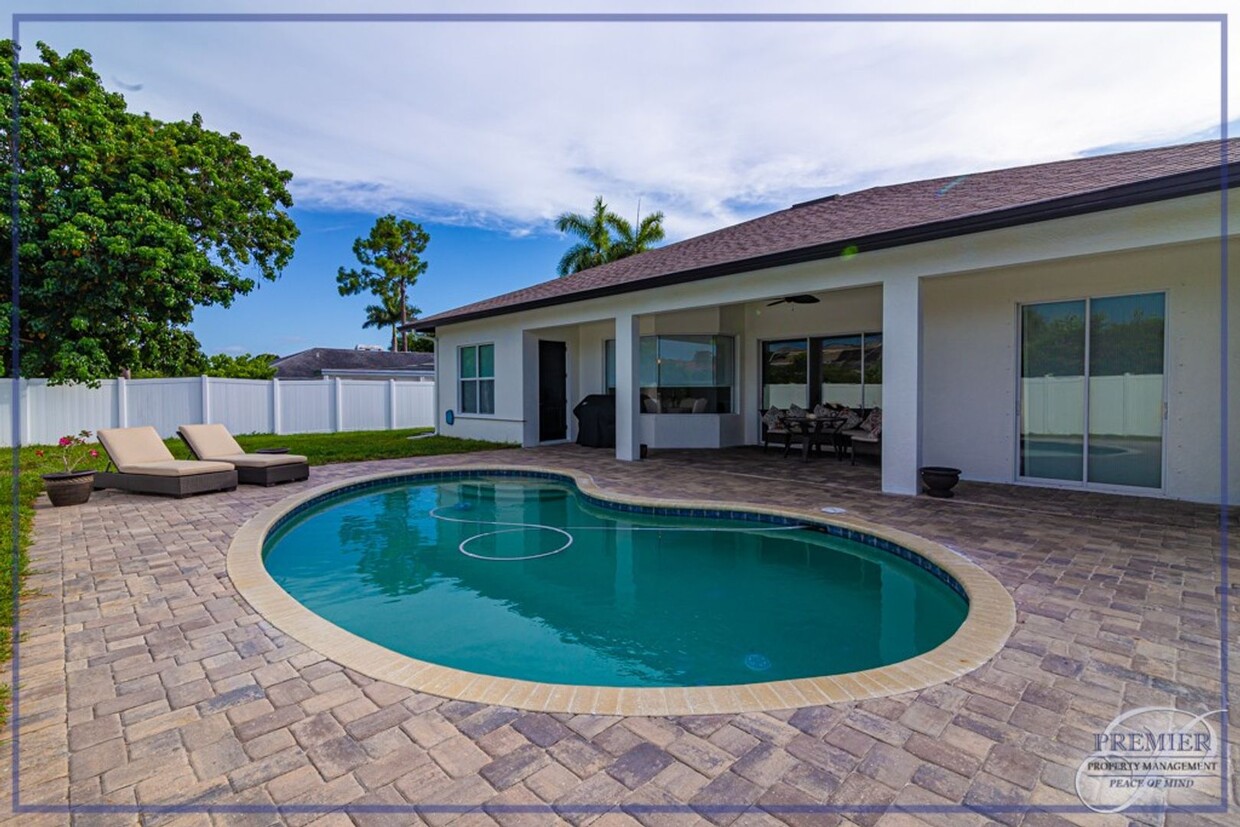 Foto principal - ***ANNUAL LEASE ONLY***PALM RIVER ESTATES*...