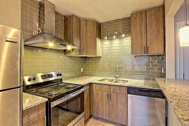 Foto del edificio - 1294 Piedmont Ave NE