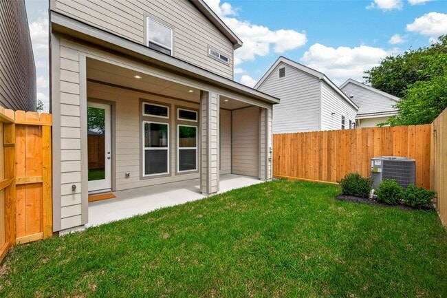 Photo - 3514 Runnels St House