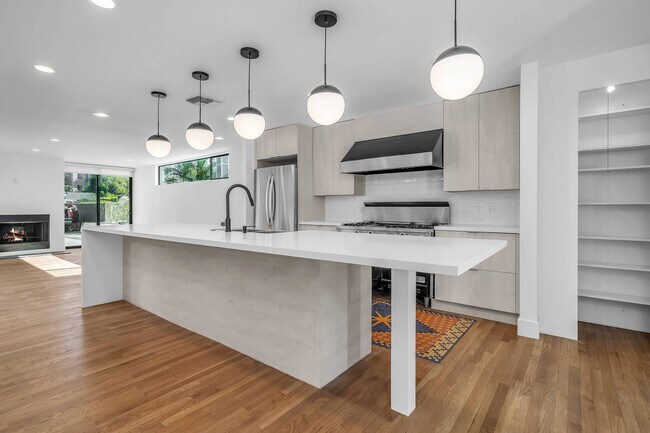Cocina - 1531 Wellesley Ave