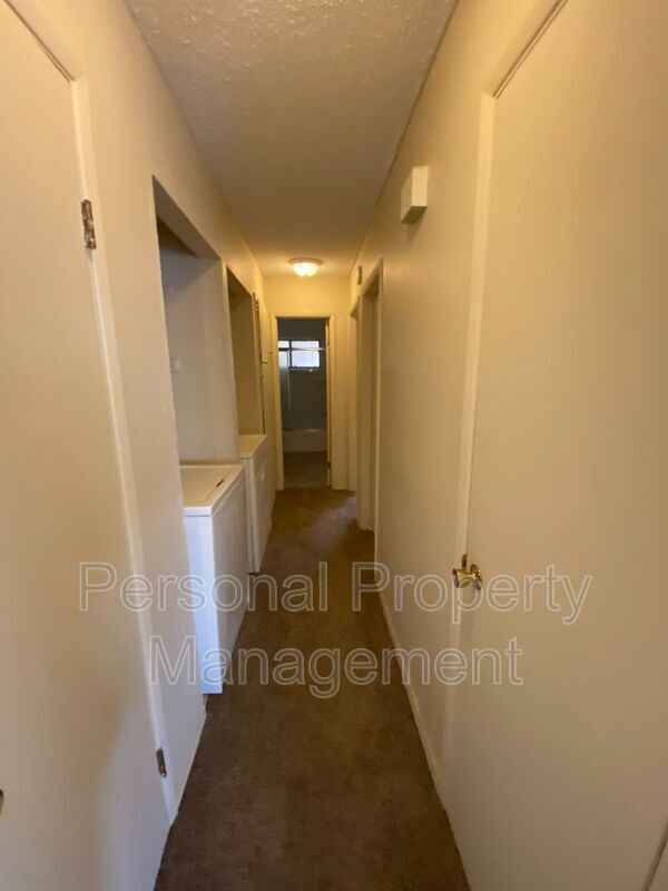 Foto del edificio - 3314 Y St