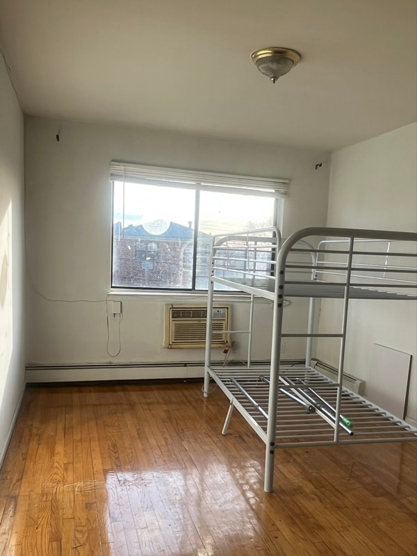 Foto del edificio - 134-30 57th Rd