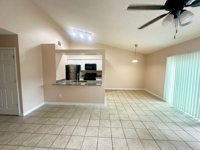 Photo - Incredible 3 bed 2 bath home in Apopka