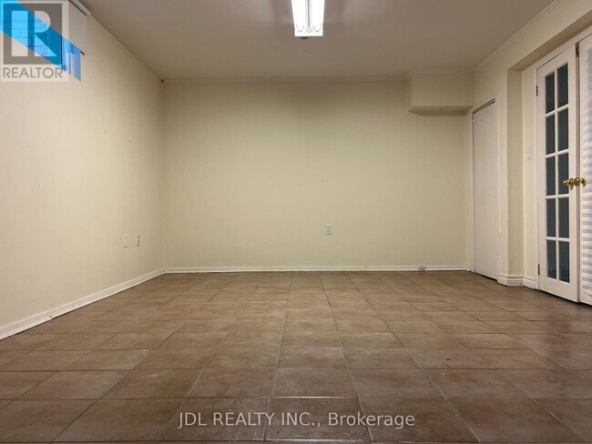 Building Photo - 23 Pineway Blvd