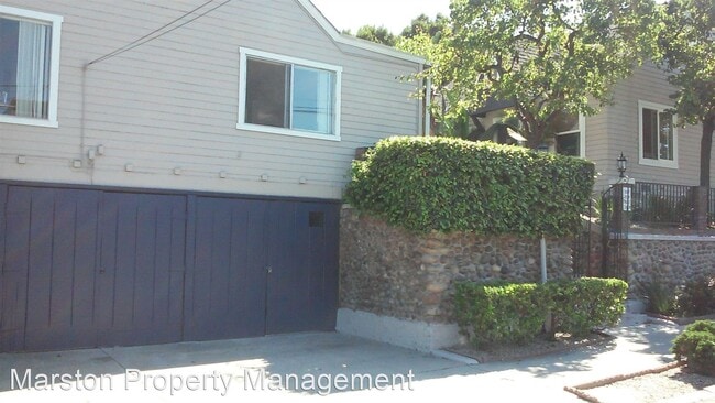 Foto del edificio - 3057-3063 Grape Street