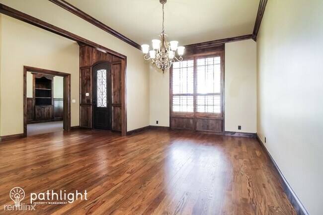 Foto del edificio - 4 br, 4.5 bath House - 3016 Balmoral Dr UNIT