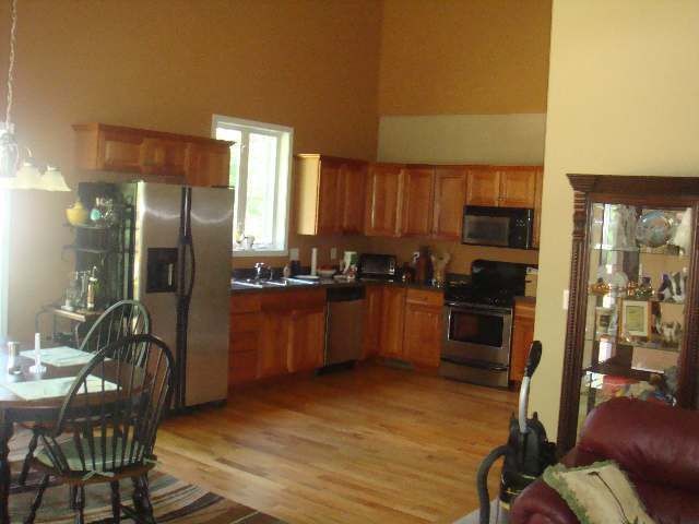 Building Photo - 737 Grooms Rd