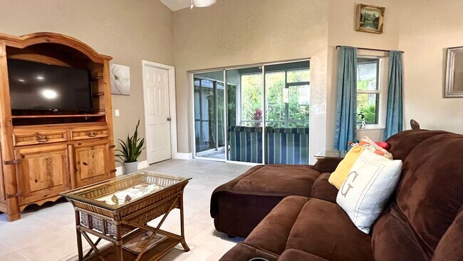 Foto del edificio - 6525 Garland St