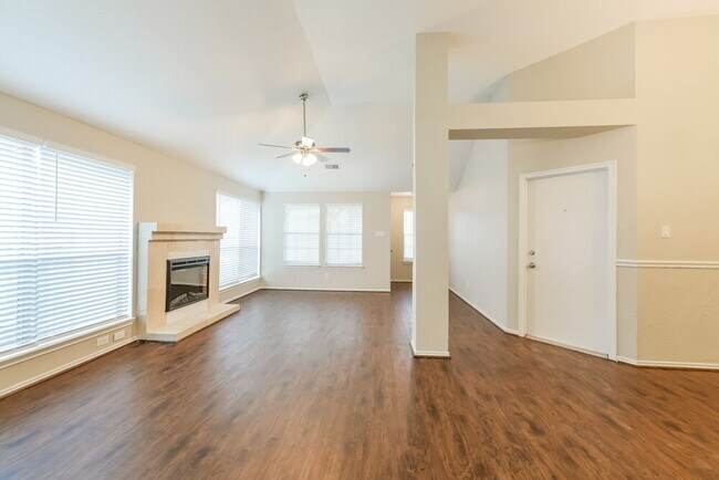 Building Photo - 13819 Smokey Trail Dr