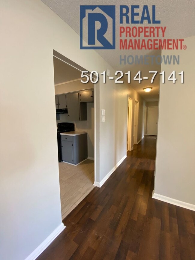 Foto del edificio - 501 Pamela Dr