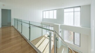 Building Photo - 181 3rd St