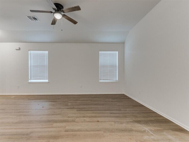 Foto del edificio - 11604 Mackenzie Wy