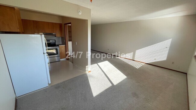 Foto del edificio - Beautiful 1 BD | 1 BA Apartment with a Vie...