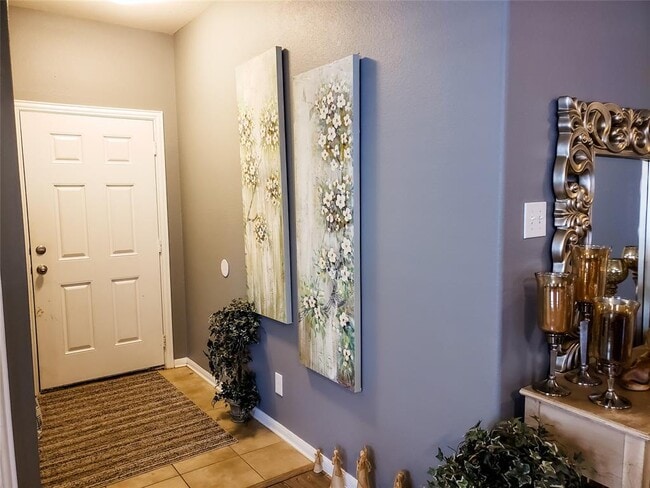 Building Photo - 6103 Coleus St