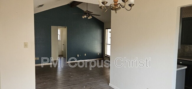 Building Photo - 6106 Angus Dr