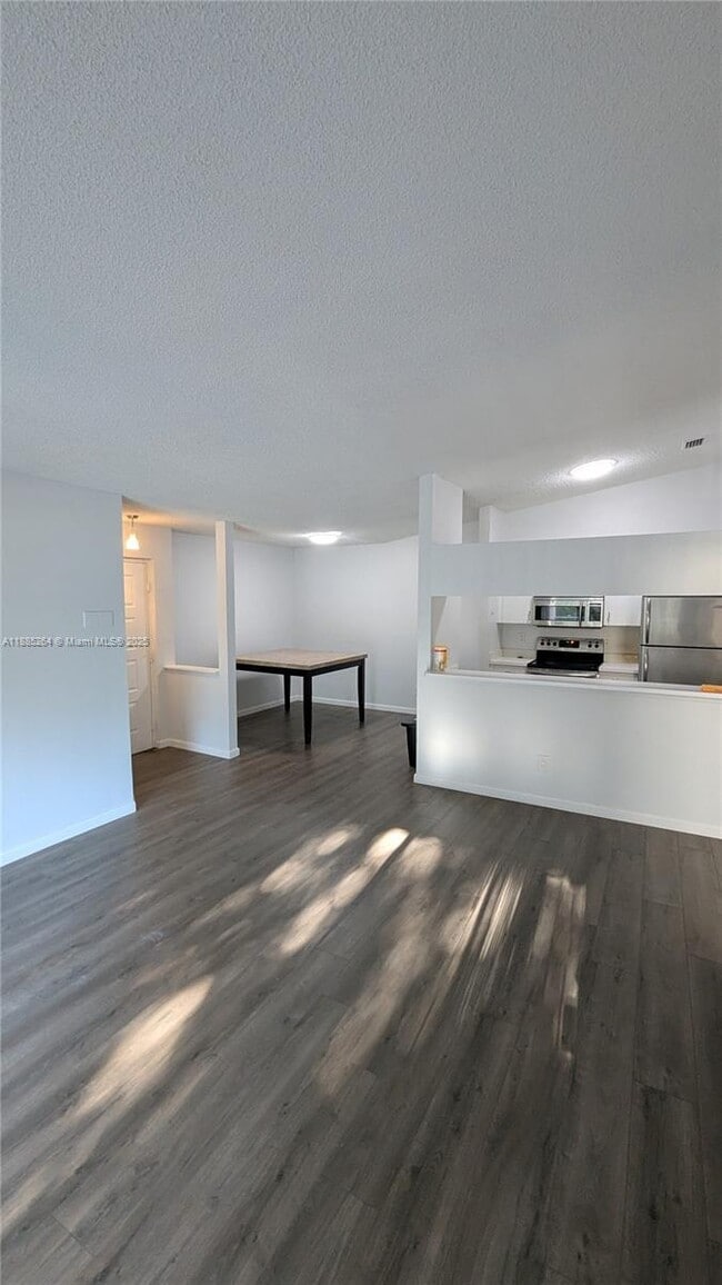 Foto del edificio - 10630 SW 157th Ct
