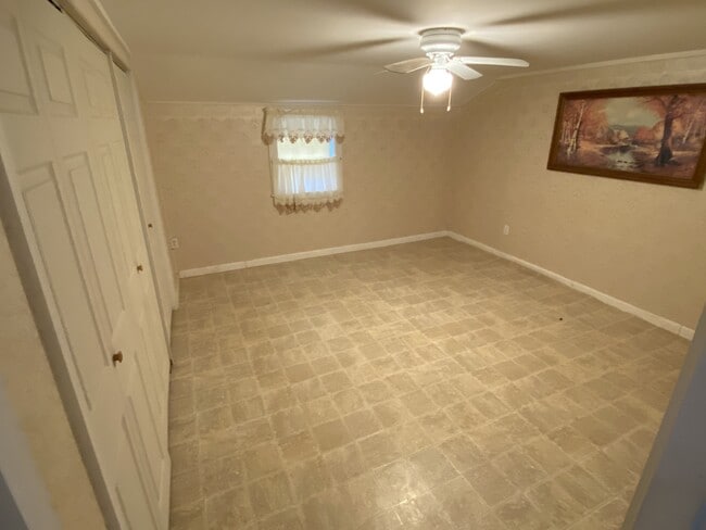 Building Photo - 40 Highland Ave