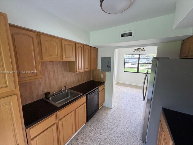 Foto del edificio - 4361 SW 97th Ct